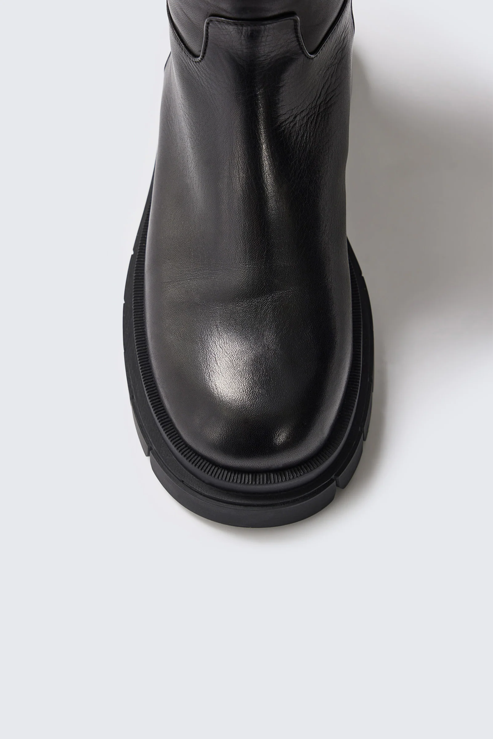 COMMANDER - Image 16