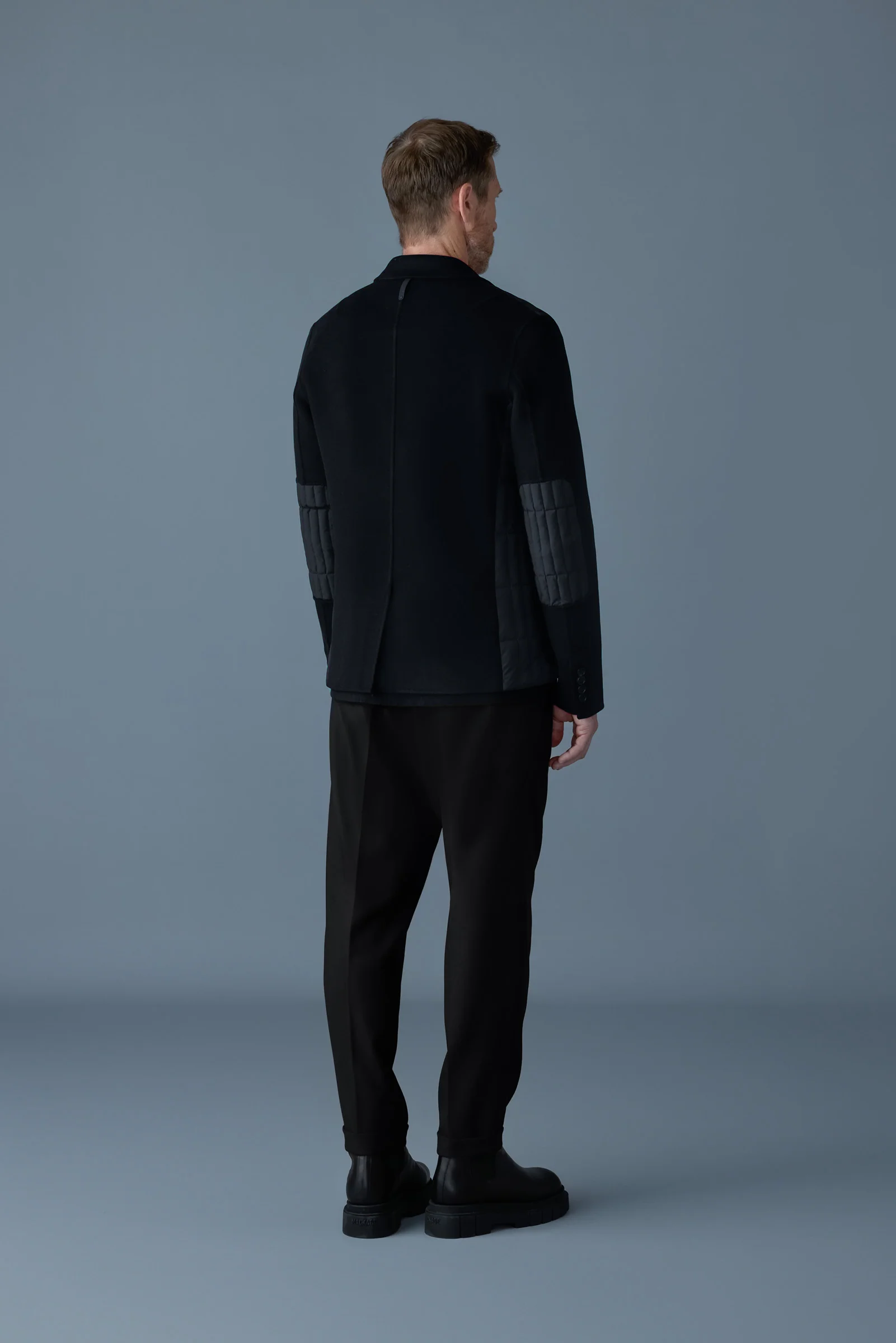 JOHN - Image 5
