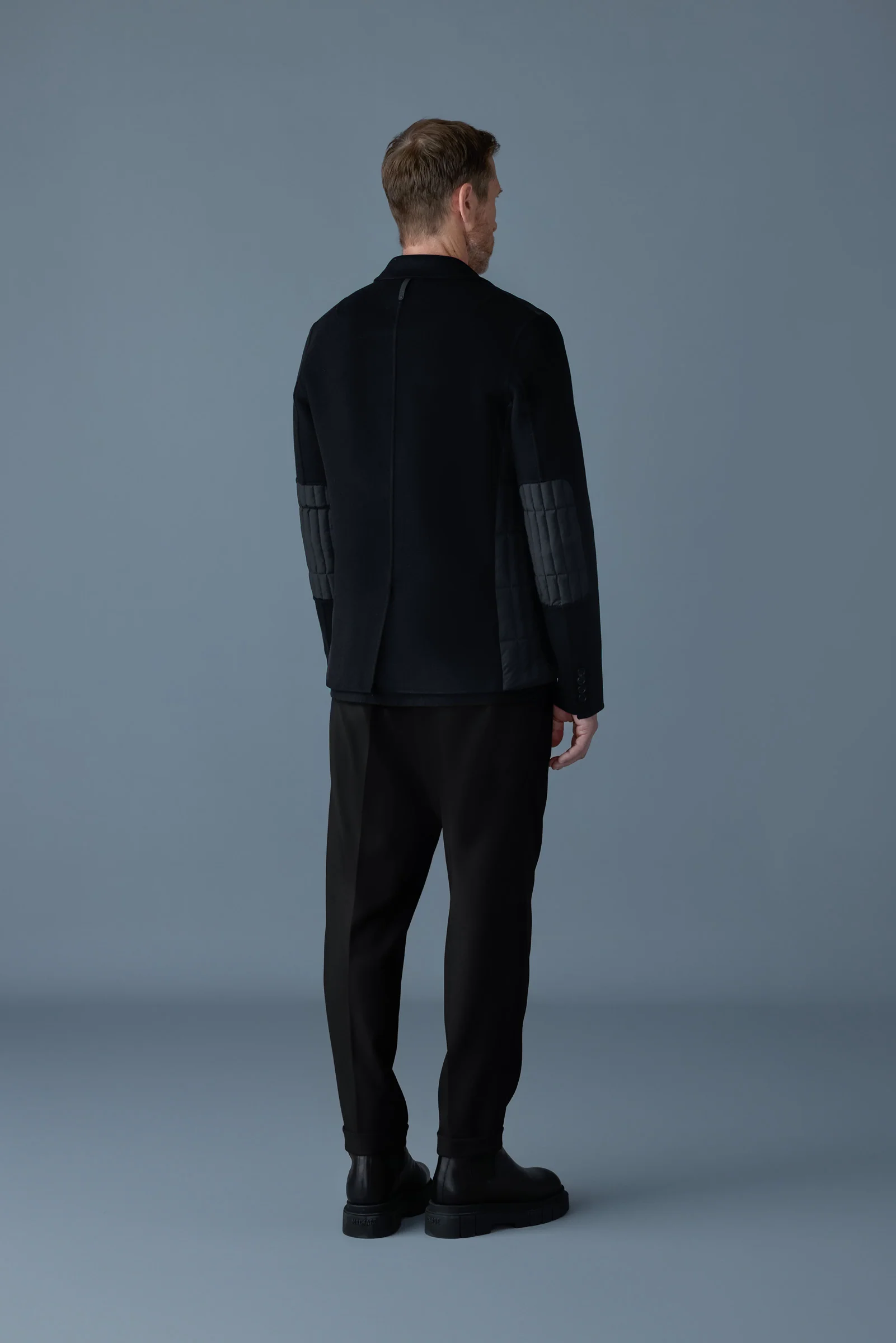 JOHN - Image 8