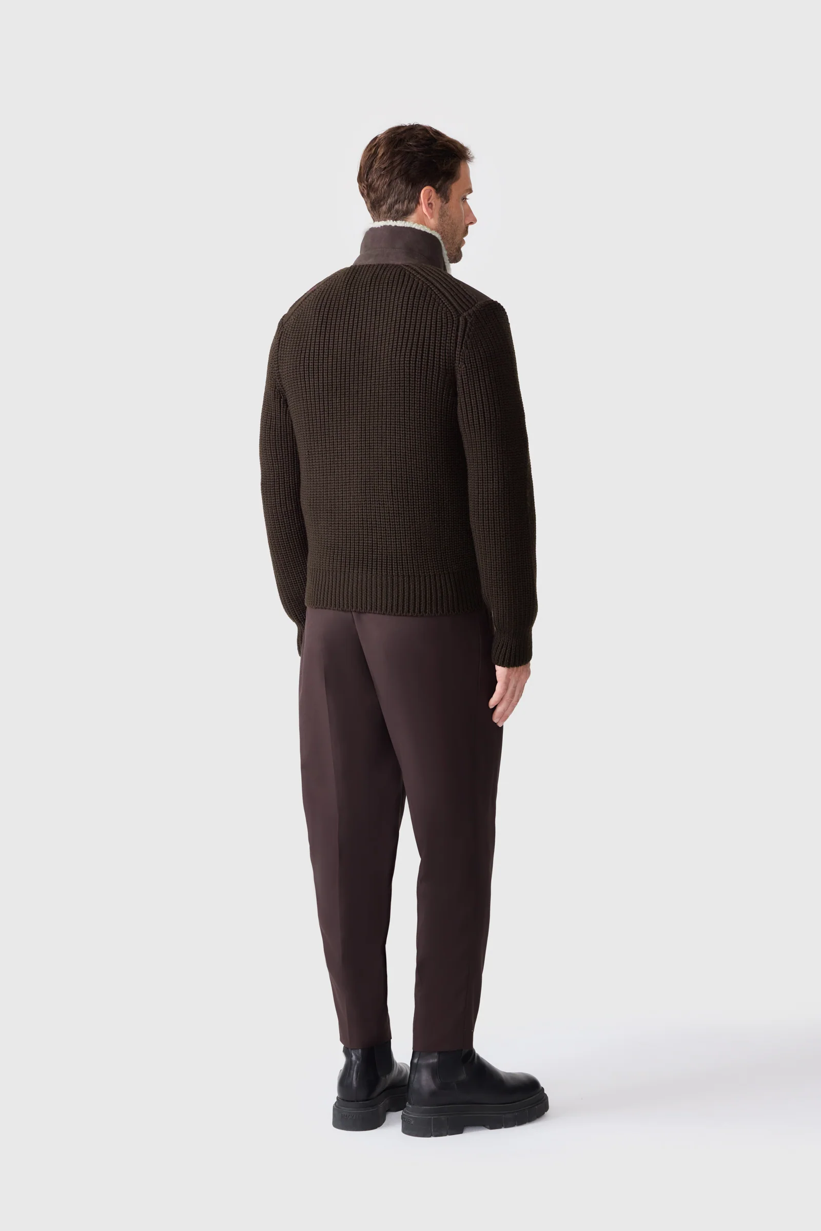 JONATHAN - Image 15
