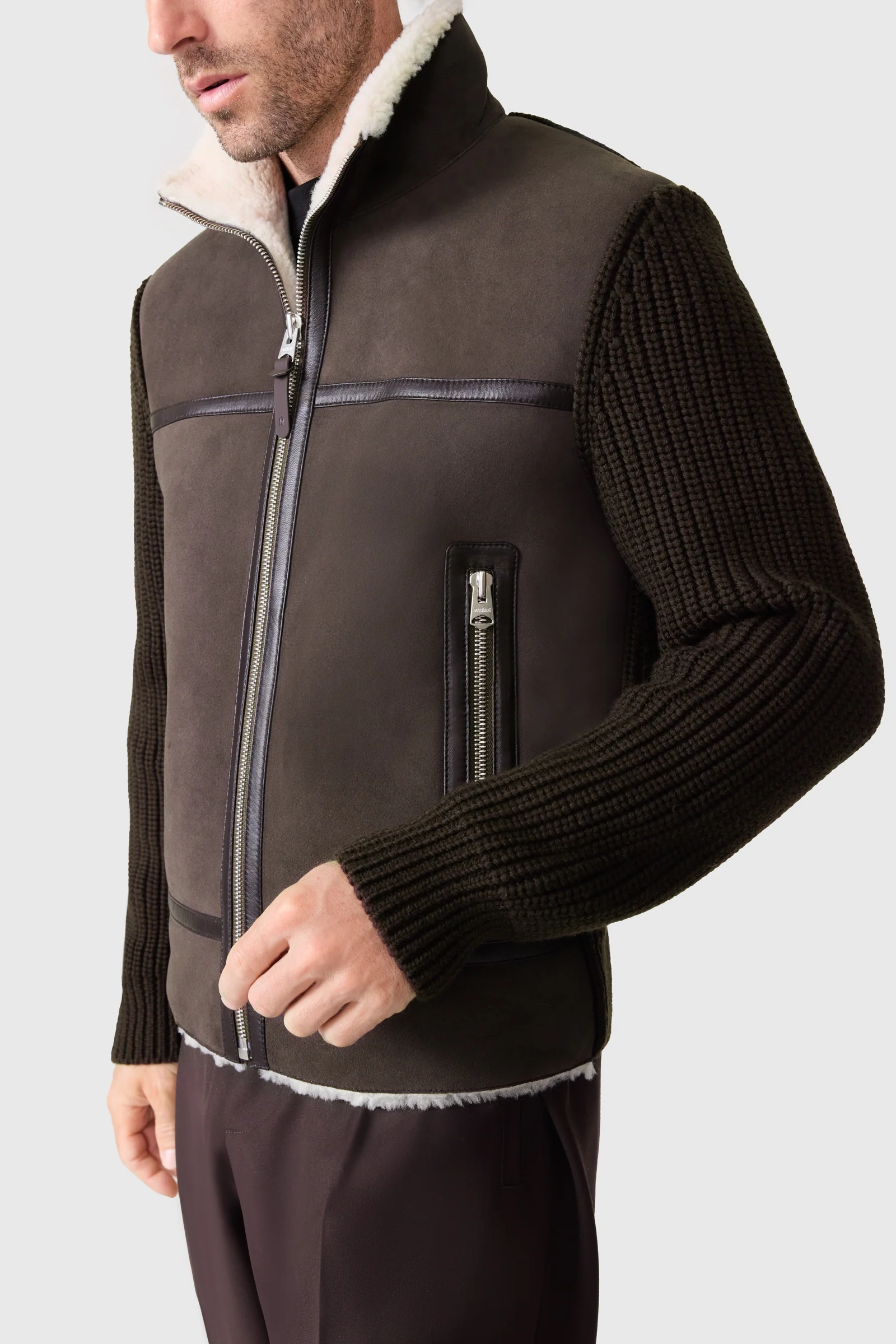 JONATHAN - Image 16