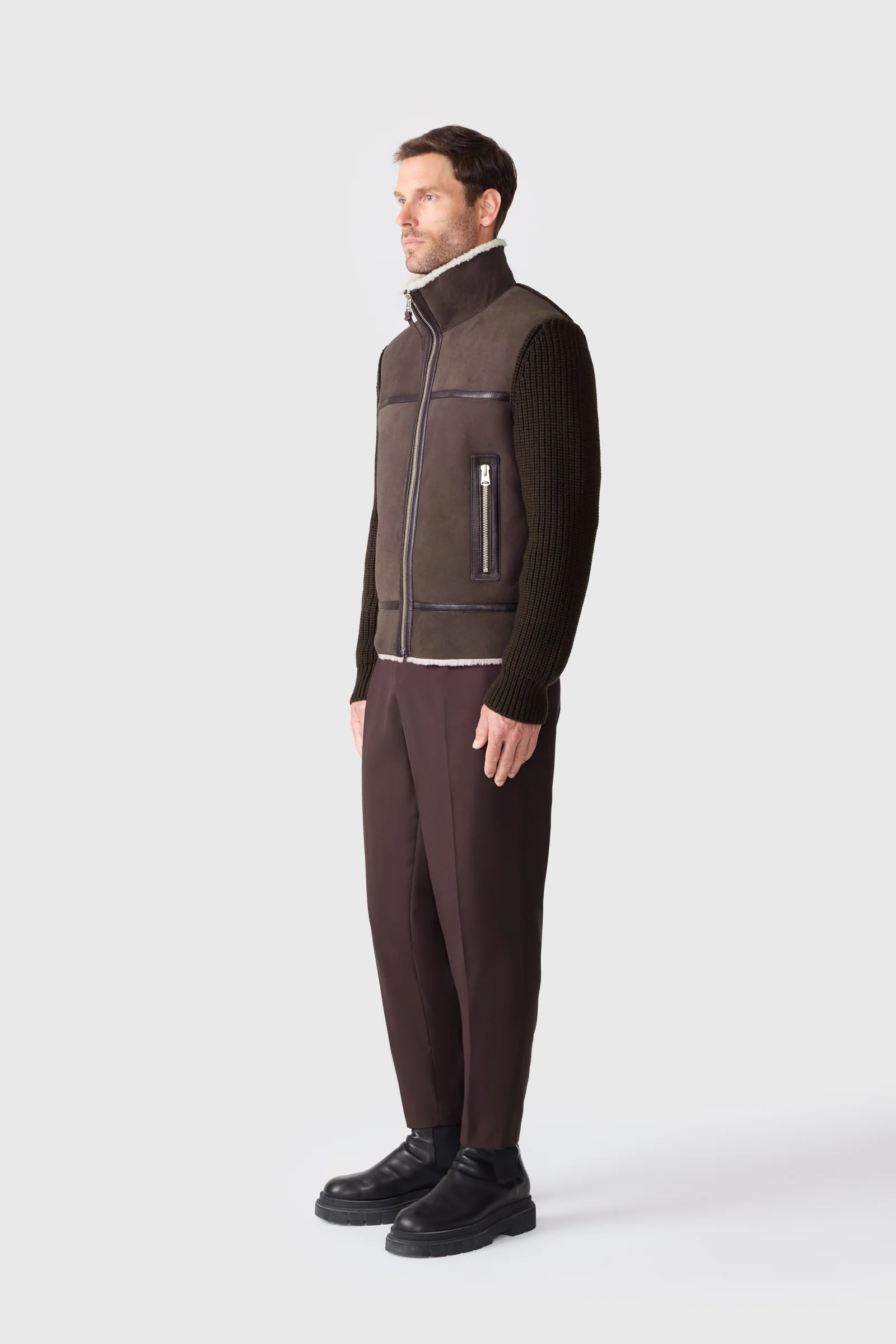 JONATHAN - Image 19
