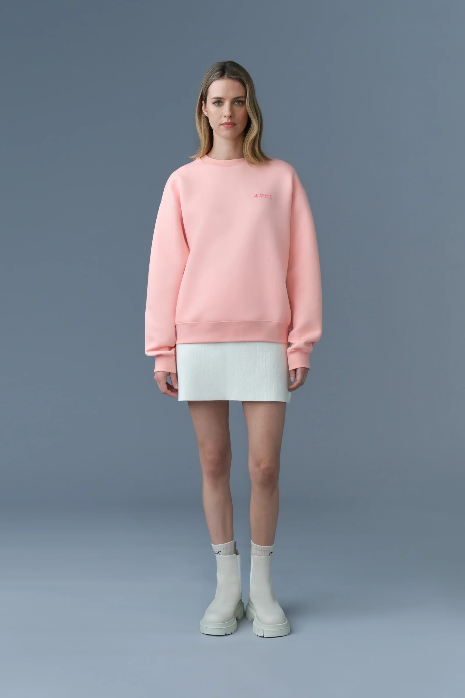 JULIAN - Image 22