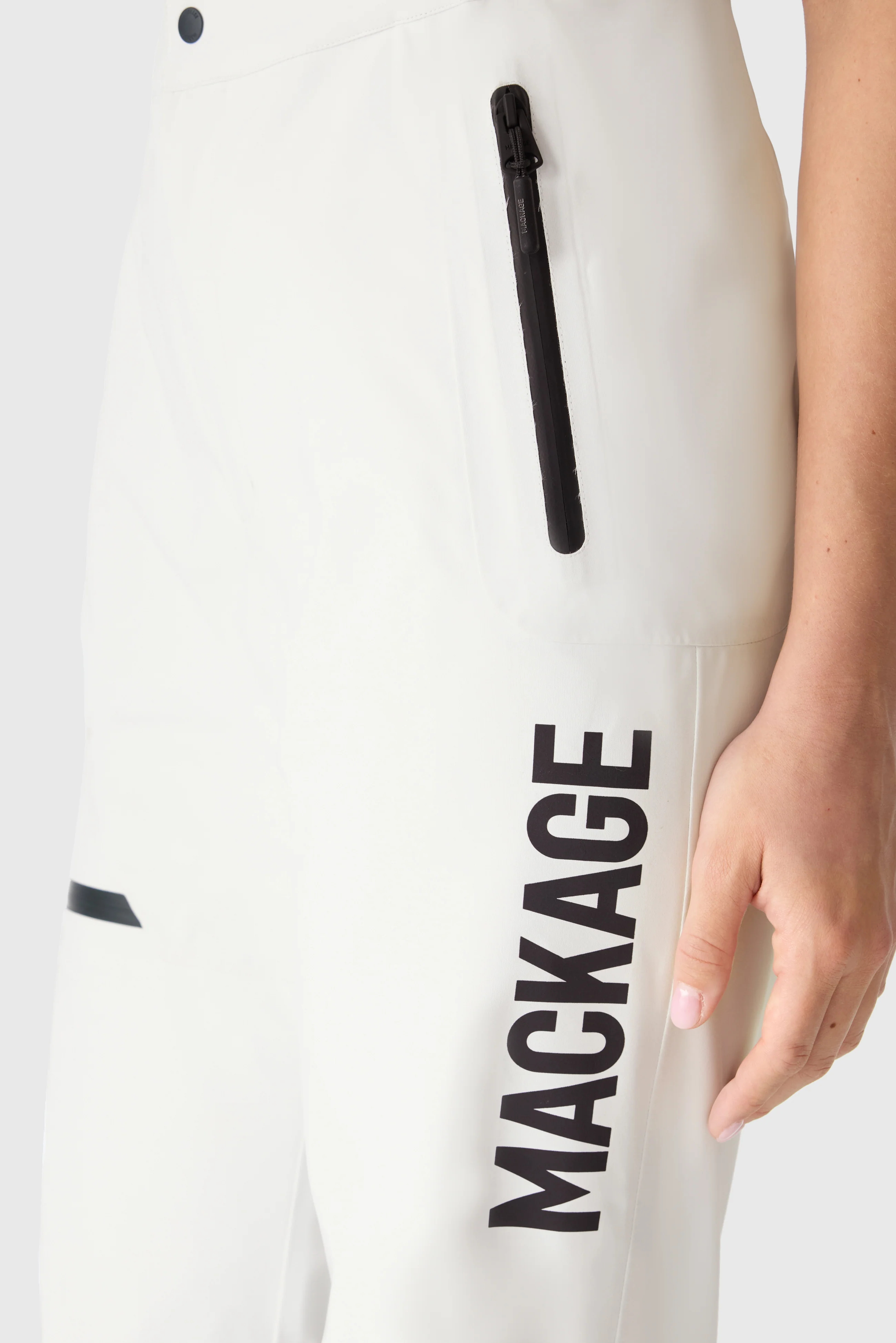 SILVANA - Image 13